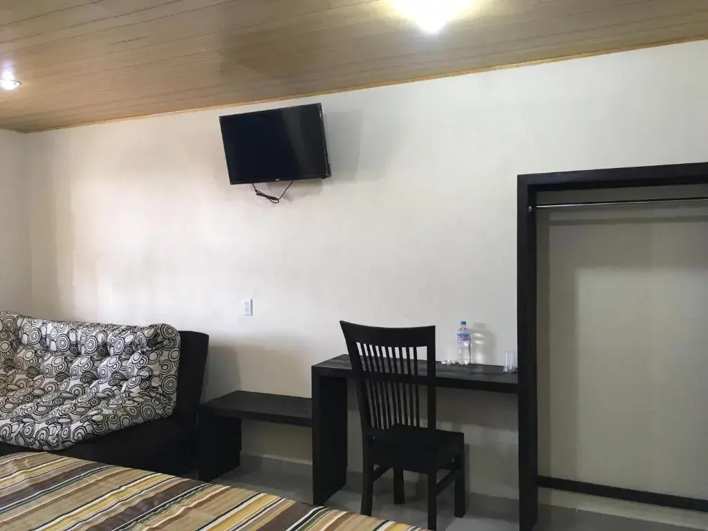 8 Hotel Ejecutivo