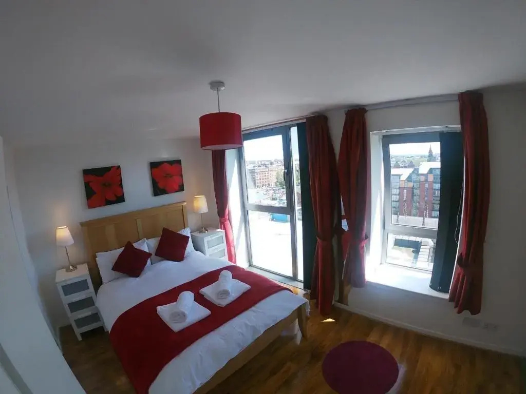 2 Bedrooms Apartment