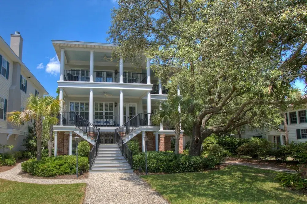 4216 4th Street by Hodnett Cooper