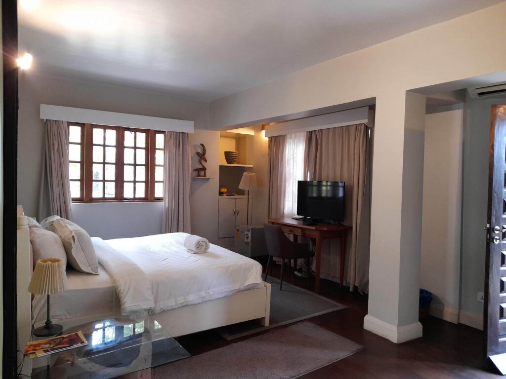 OLMA Colonial Suites by null