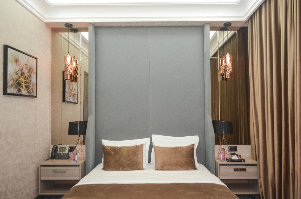 Двухместный номер Deluxe с балконом двуспальная кровать в HOME BOUTİQUE HOTEL