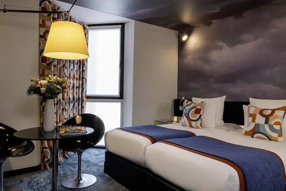 7 Eiffel Hotel 61
