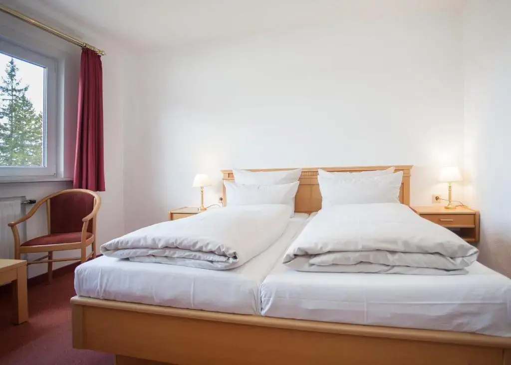 Economy room