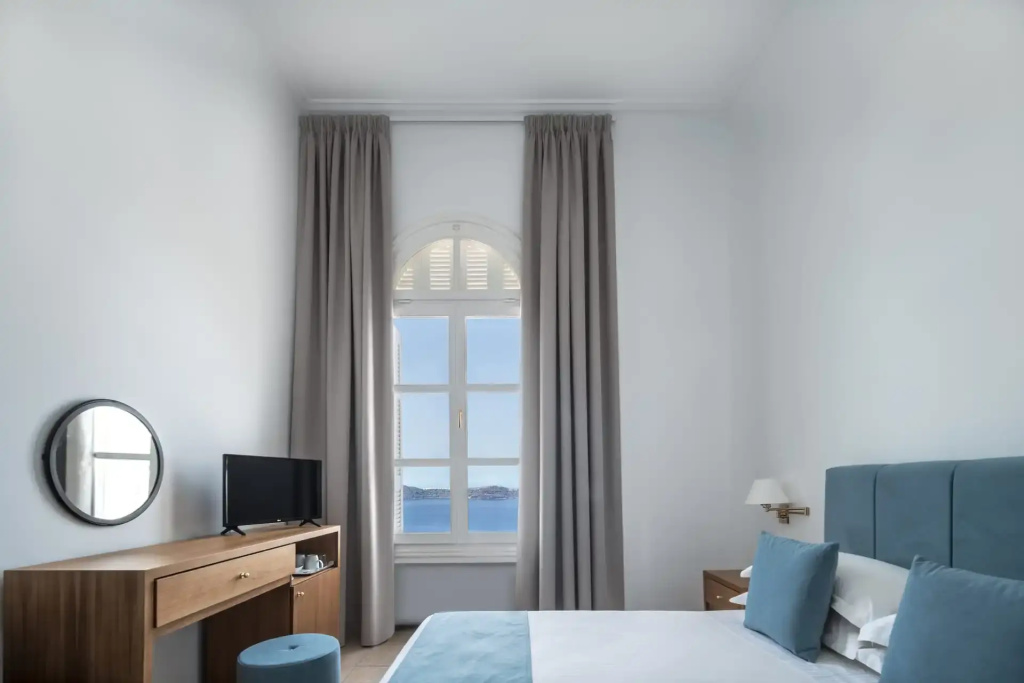 Classic Double room with mountain view (twin beds)