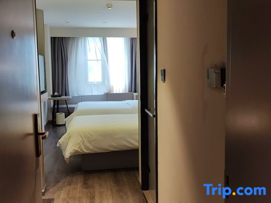 Superior Double room (twin beds)