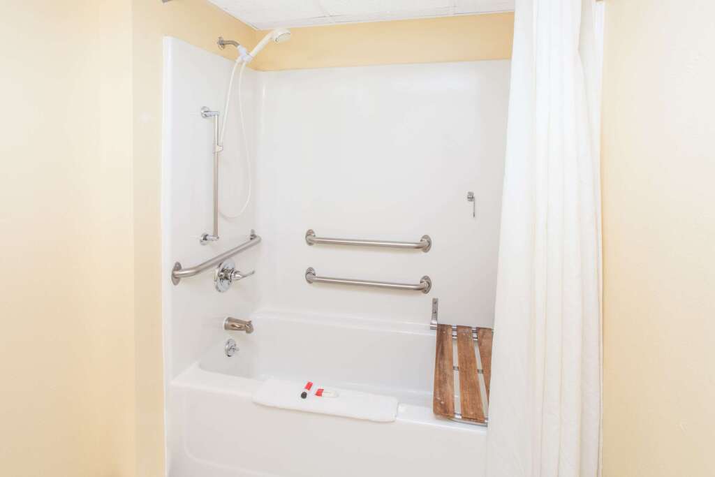 Super 8 by Wyndham Anamosa IA