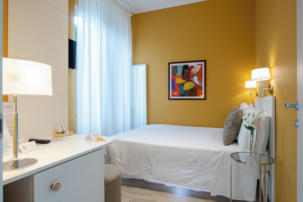 Standard Single room with land view