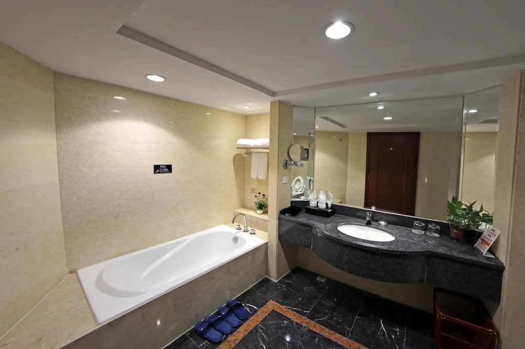 Jiangmen Gladden Hotel - фото 10