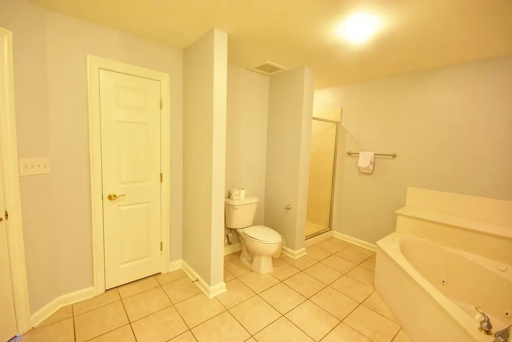 Margate Tower 2401 4br 3 Ba Direct Oceanfront 4 Bedroom Condo by RedAwning - Chambres