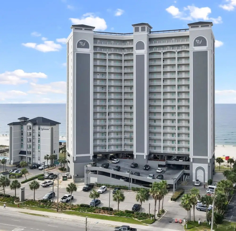 Seawind 1208 Beach Front 3 2 Zero Entry Pool