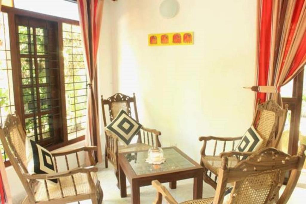 Dionis Villa