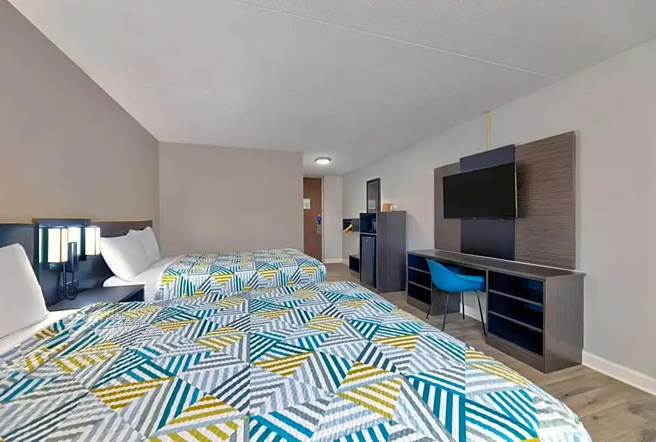 Standard Quadruple room with balcony
