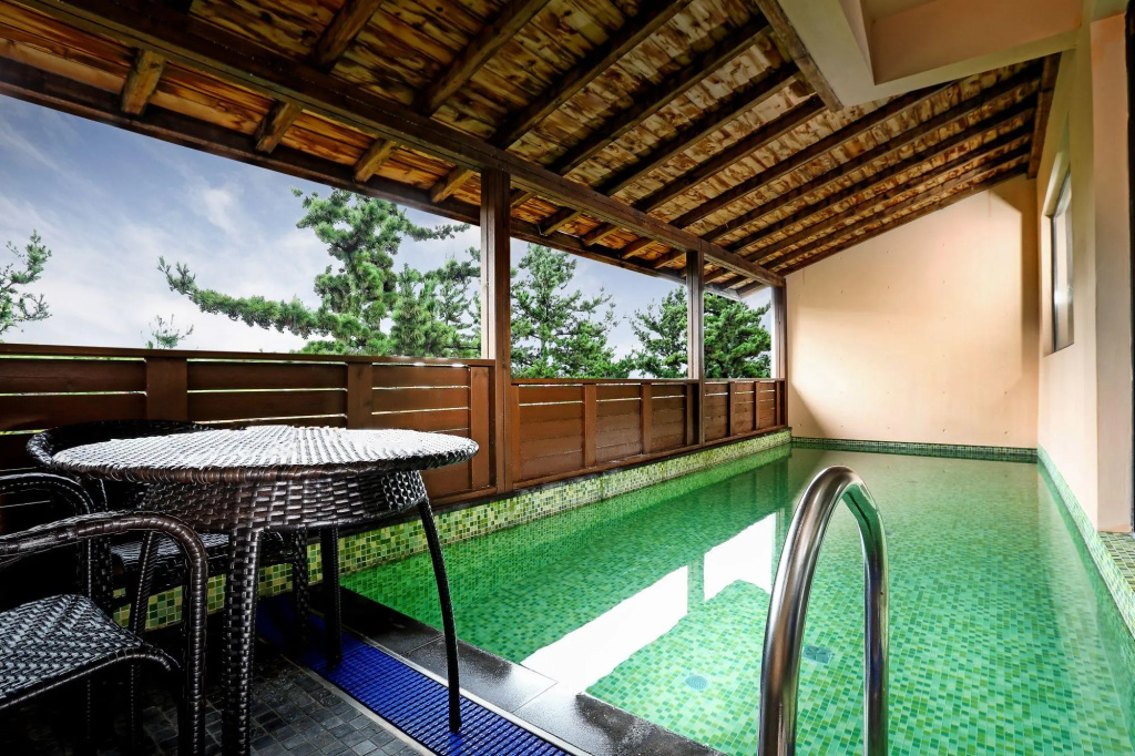 1 Bedroom Villa