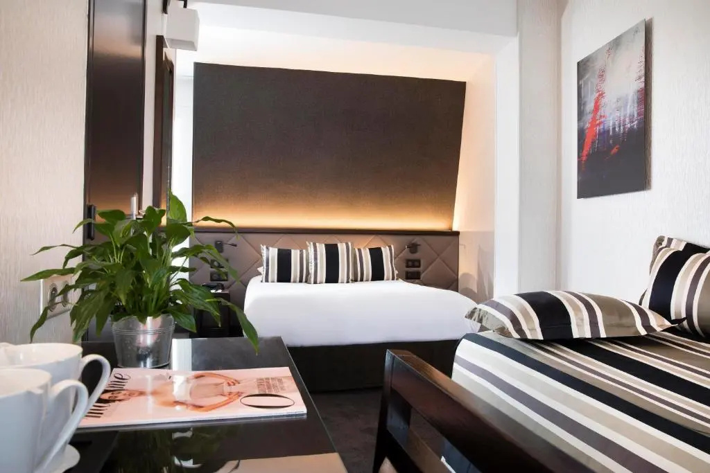 Superior Double room (full double bed)