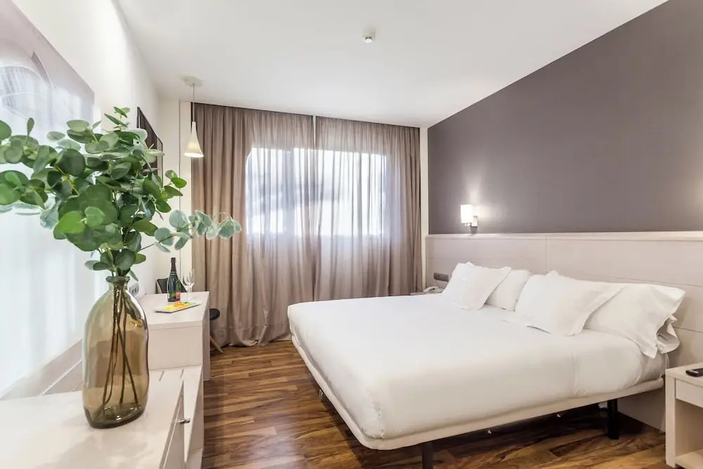 AZZ Valencia Táctica - Chambres