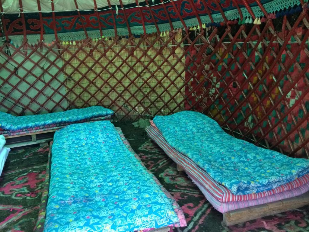 Тент в Turkestan Yurt Camp