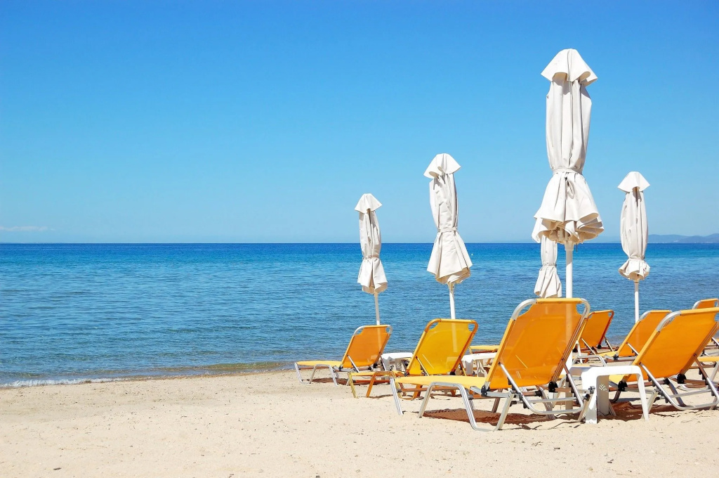 Beach & Waterfront