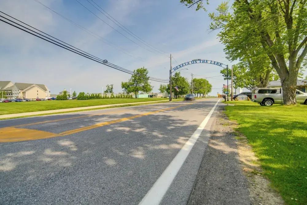 Charming Cottage w/ Yard < 1 Mi to Lake Erie!