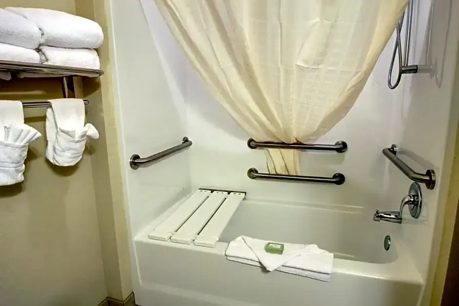 Cobblestone Hotel & Suites - Beulah - Chambres