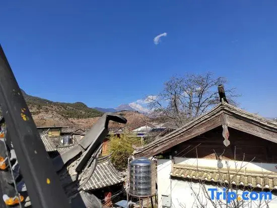 Lijiang Snow Sight Inn