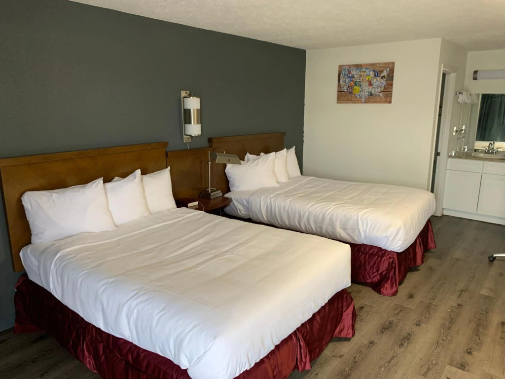 Rodeway Inn — 2