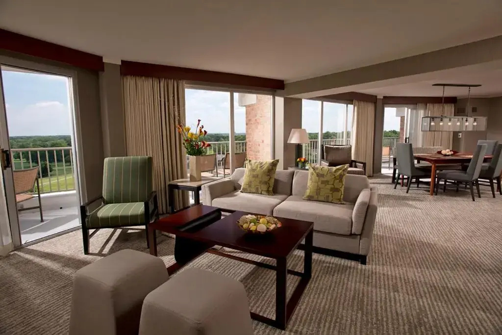 Eaglewood Resort and Spa - 5