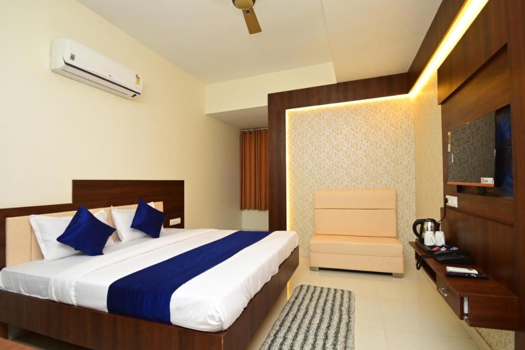 Hotel photo 12