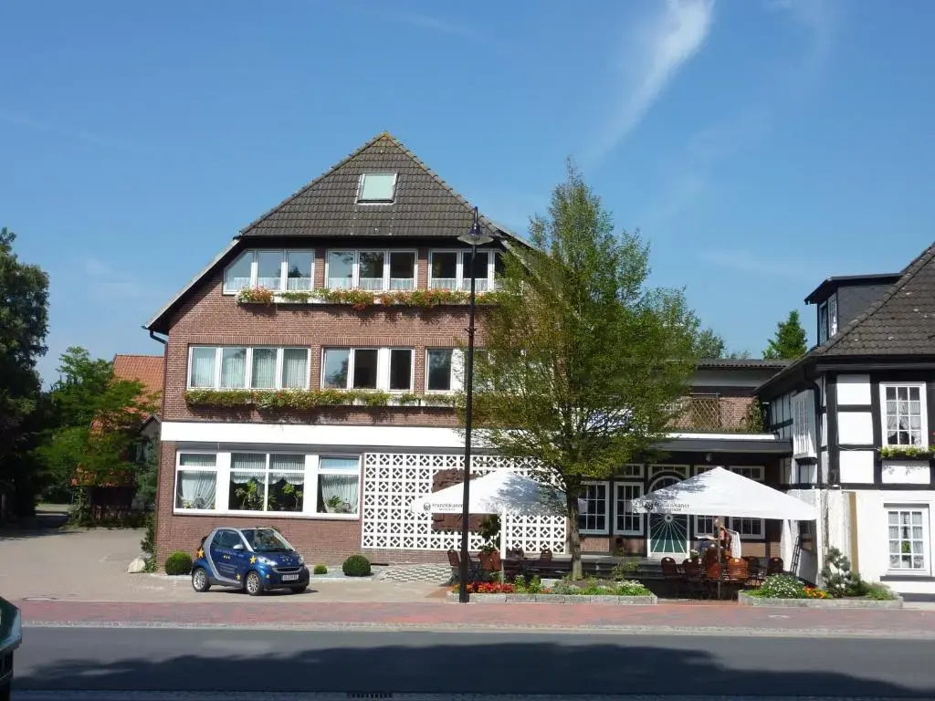 AKZENT Hotel Zur Wasserburg , bed & breakfast - Général