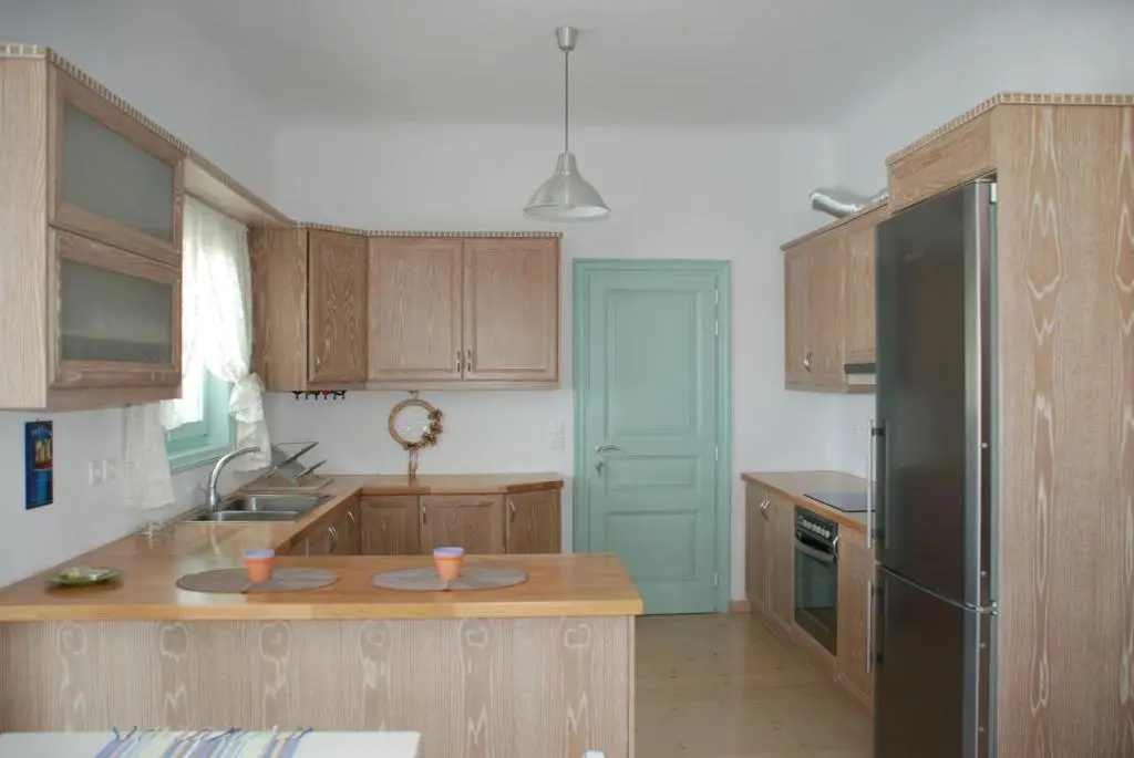 3 Bedrooms Apartment