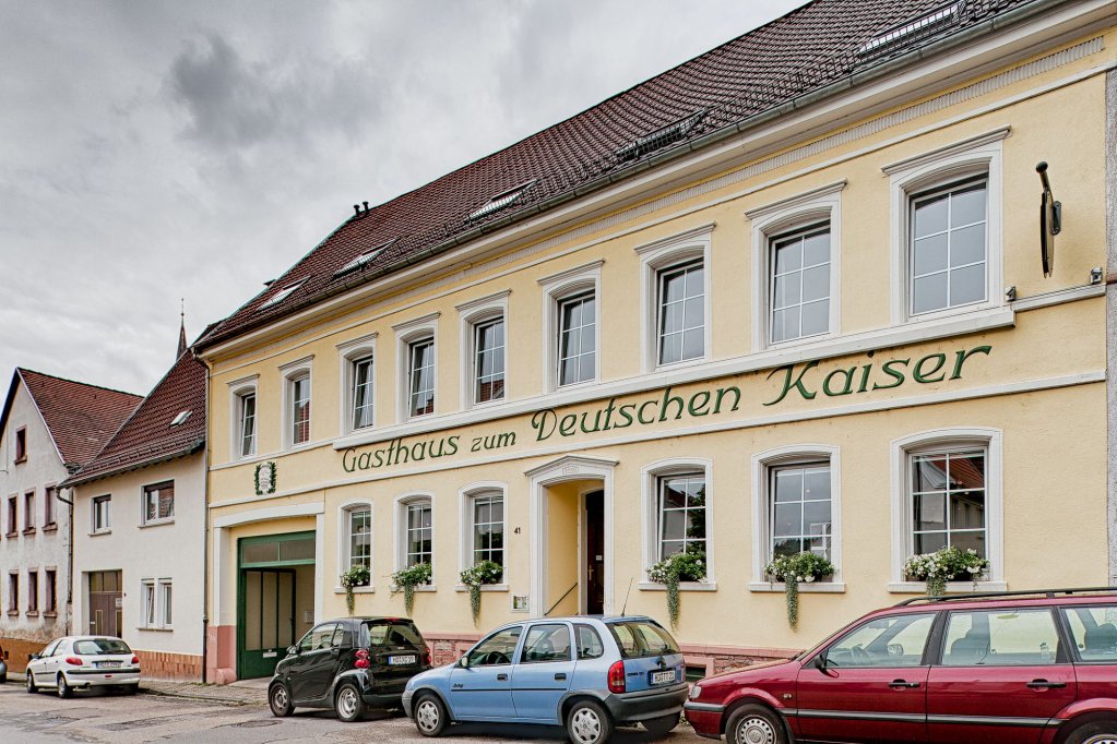 Hotel & Boardinghouse Deutscher Kaiser image
