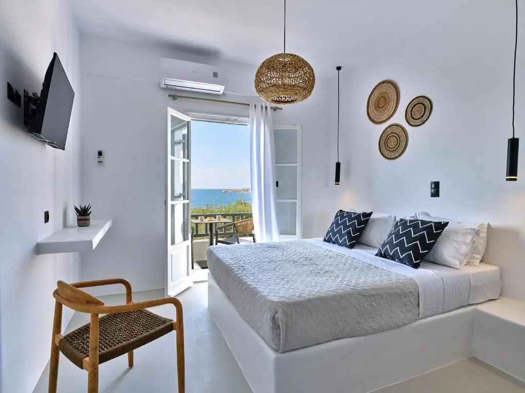 Standard Double room with sea view (full double bed)