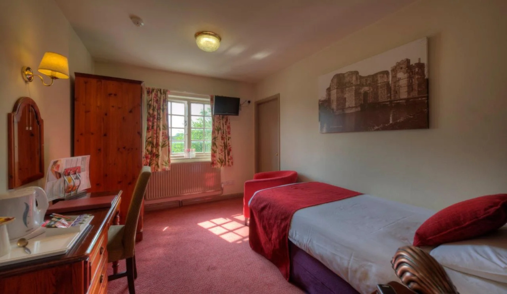 Castle Hotel - 4