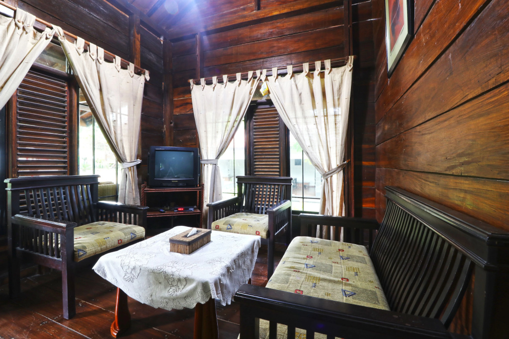 B Bungalow