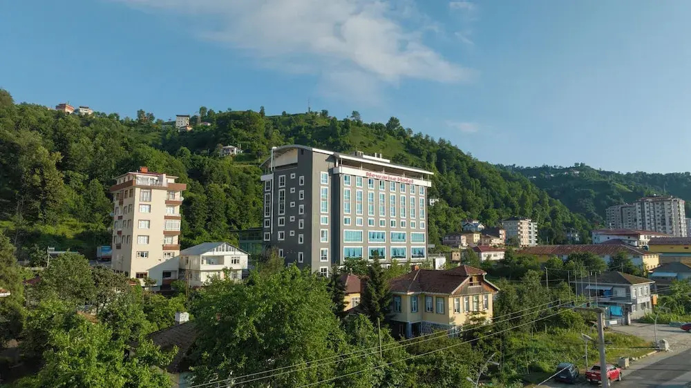 Newarise Hotel