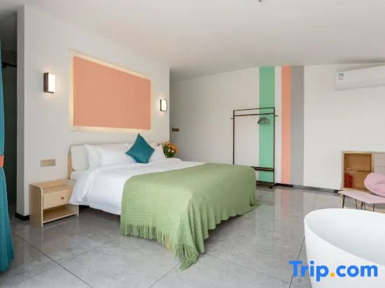 Standard Double room with pool view (full double bed)