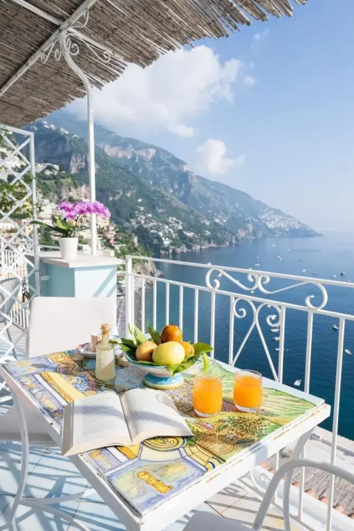 Superior Double room with balcony and with sea view (full double bed)
