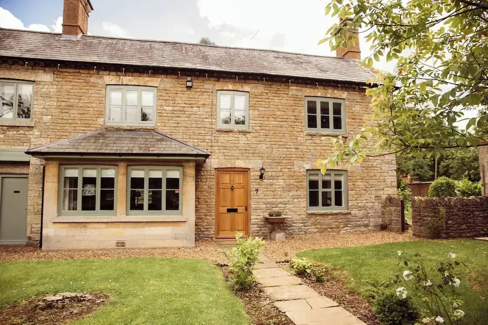 The Falcon Cottages