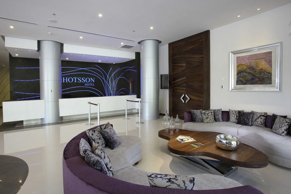 HS HOTSSON Hotel Queretaro