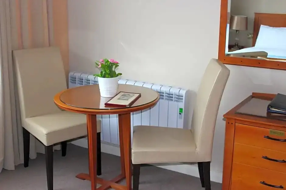 Alcock & Brown Hotel - Chambres