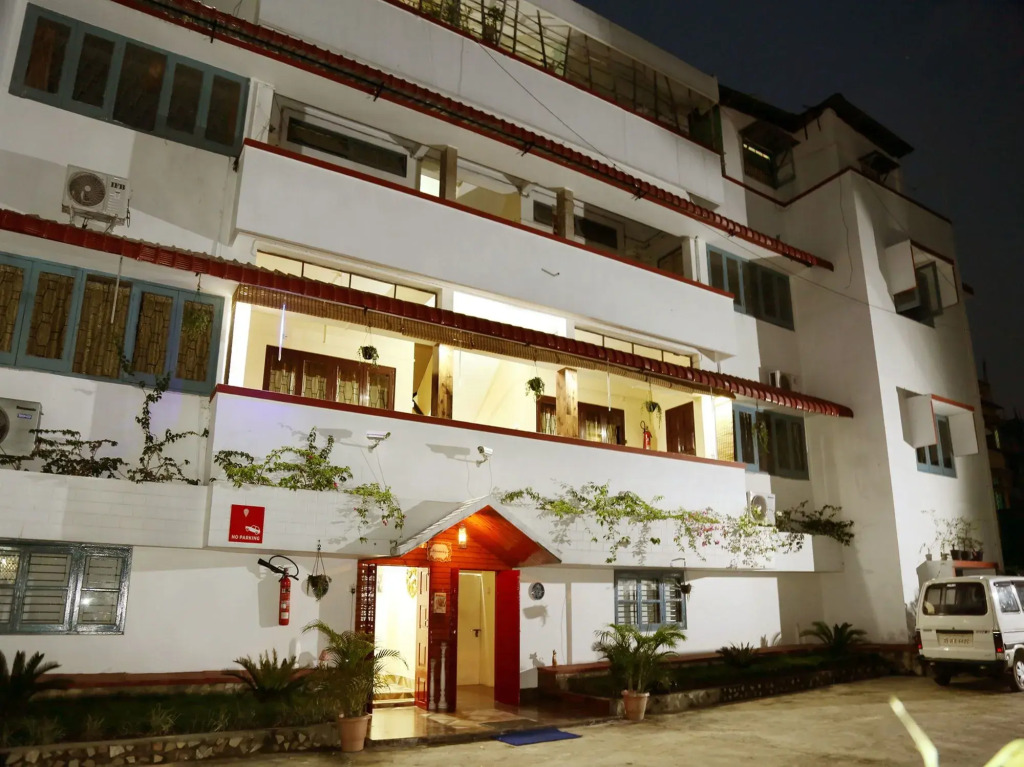 OYO 5555 Stay Harmony House image