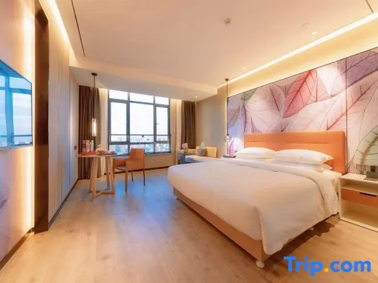 Deluxe Double room (full double bed)