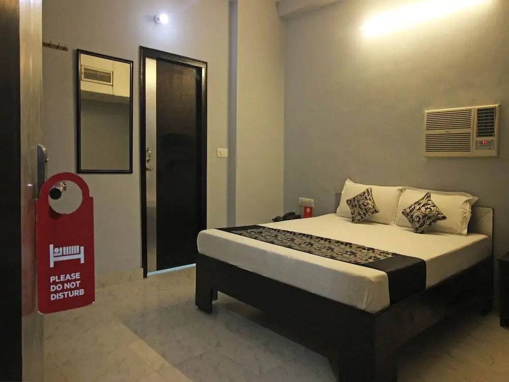 OYO 9750 Hotel Atithi