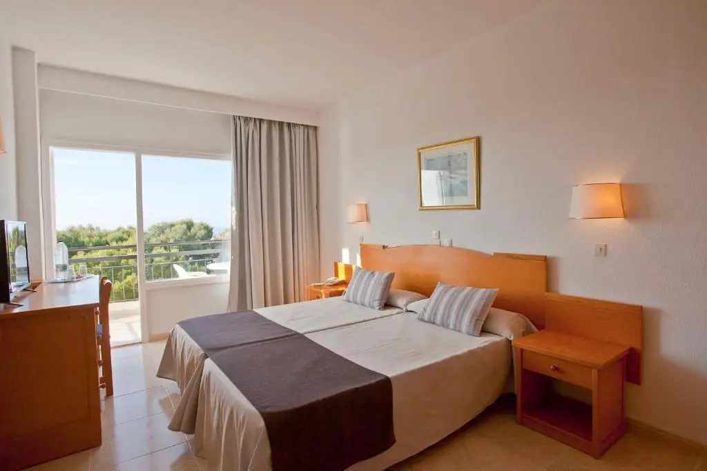 Standard Double room (twin beds)