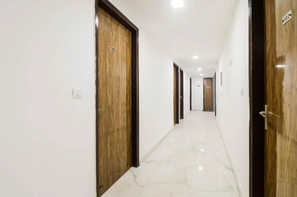 Gour Plaza by OYO Rooms