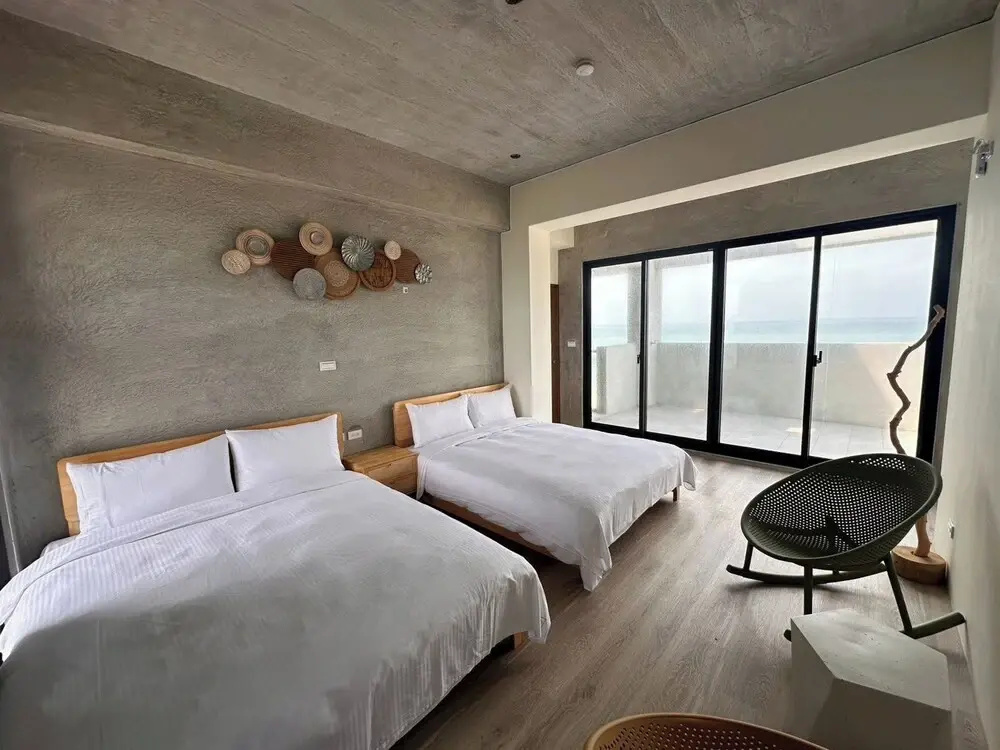 Deluxe Quadruple room with ocean view