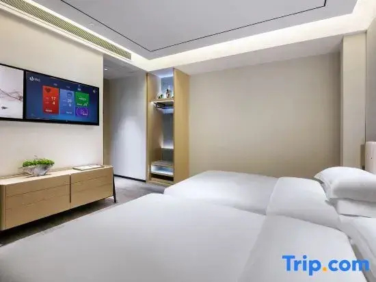 Standard room with river view