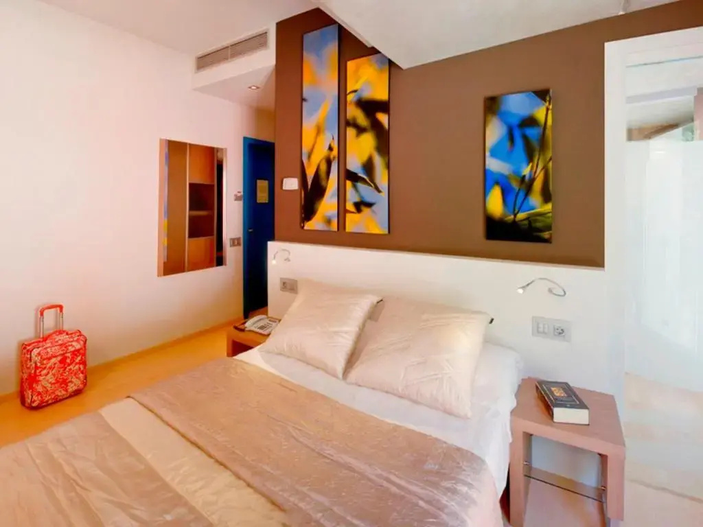 Economy room