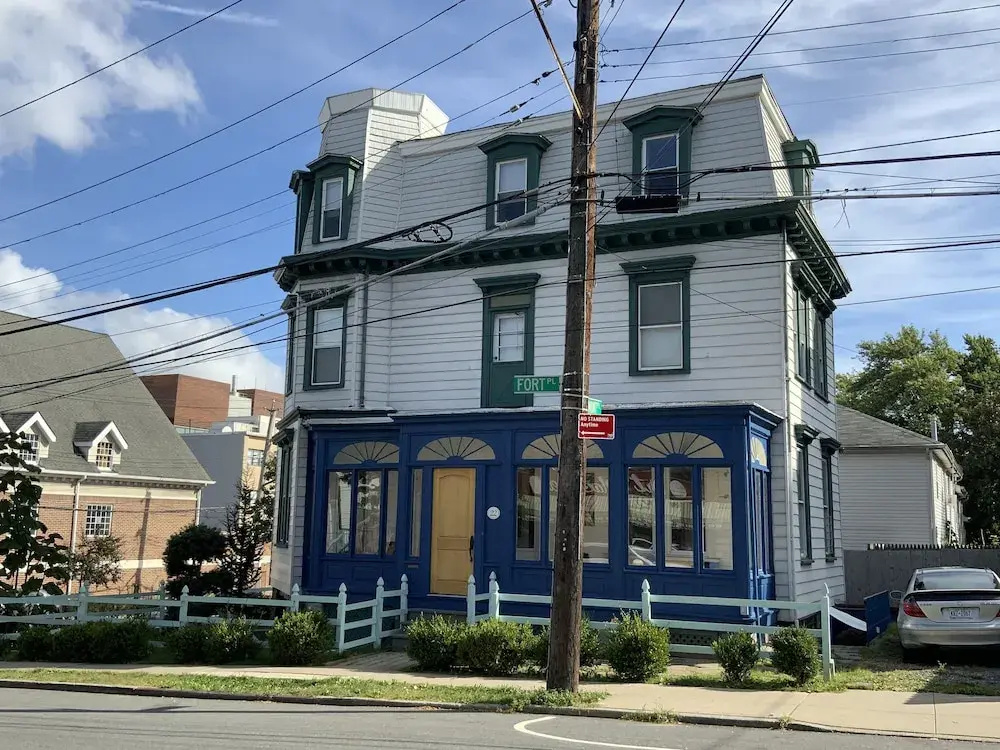 Fort Place Bed & Breakfast