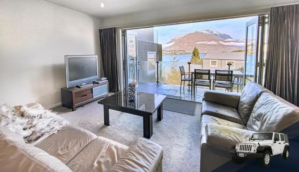 Lakefront Living - 4 Bedrm Apartment Alpine Vilage
