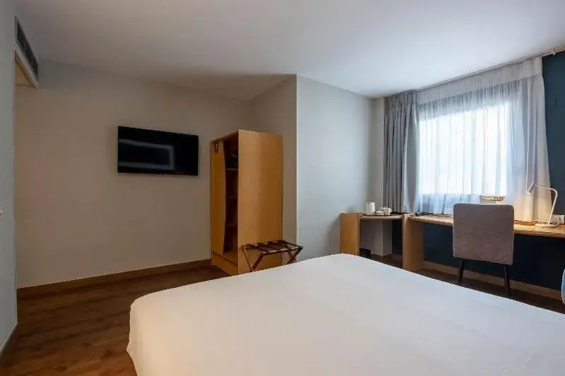 Travelodge Alicante Puerto - Chambres